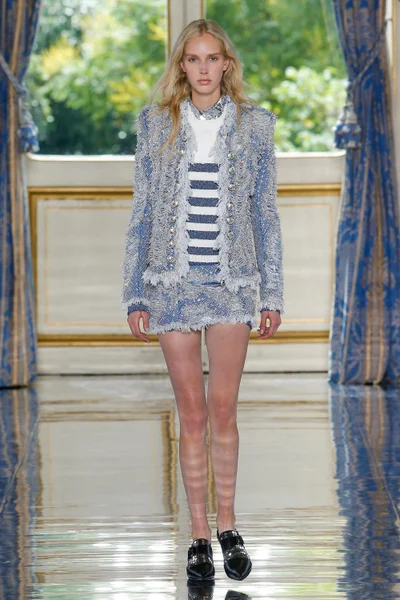 Look 13